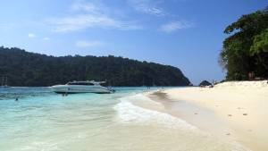 Speedboat moored at Ko Rok